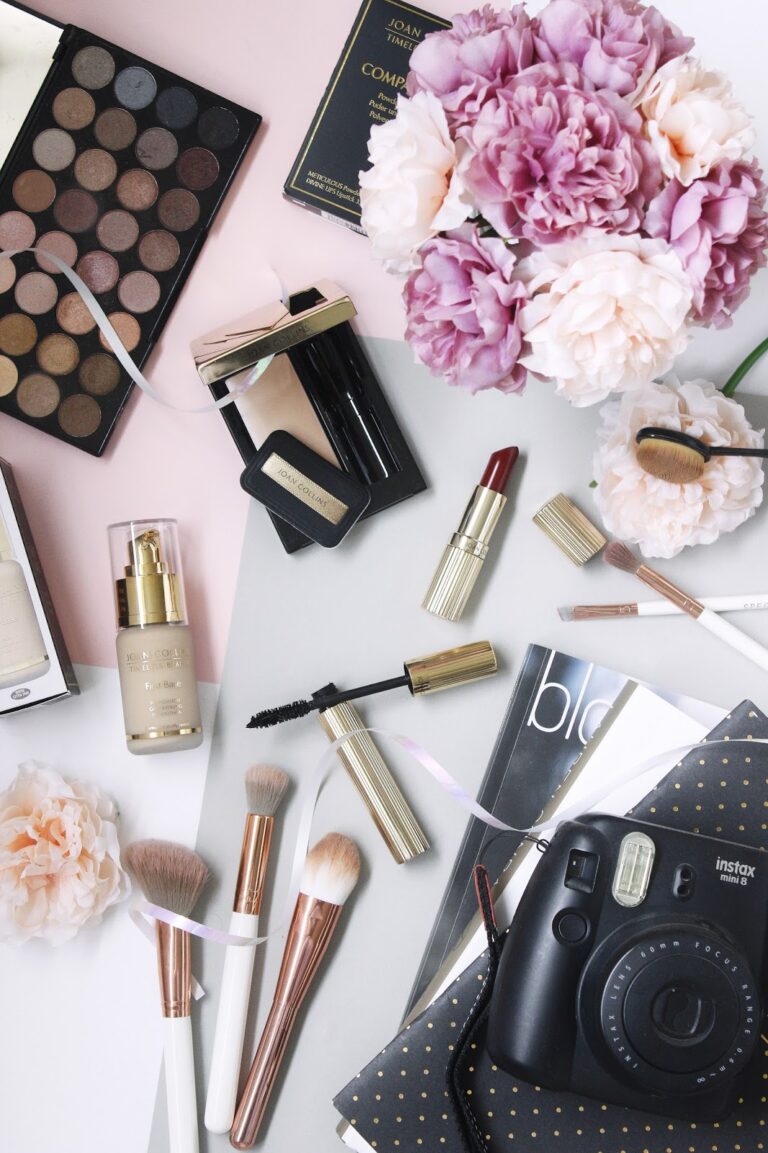 Joan Collins Makeup Collection: First Impressions.