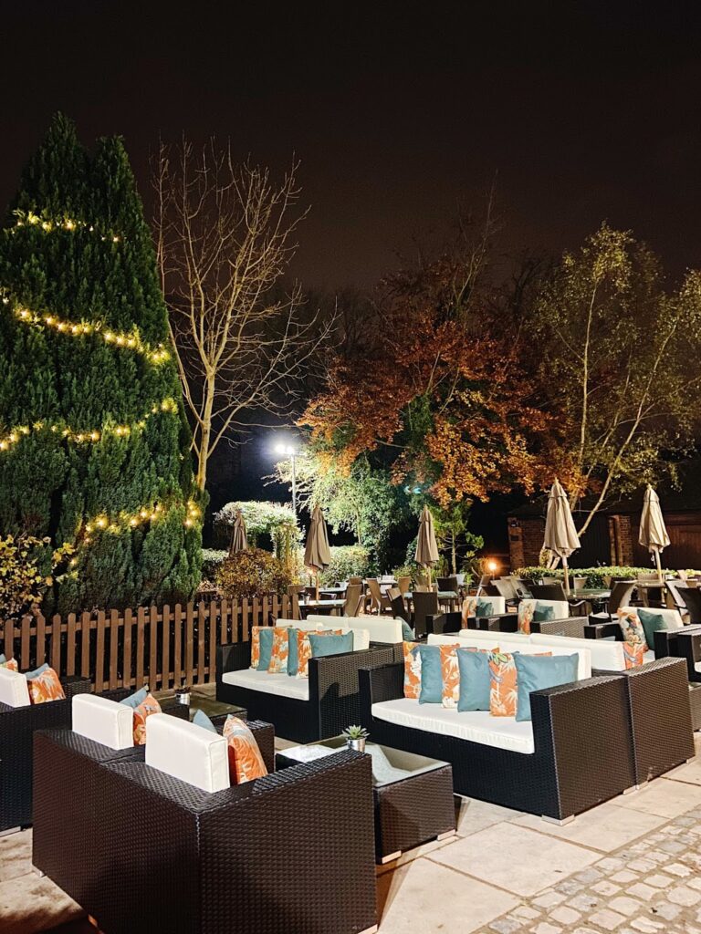 AD | THE GREEN MAN, MIDDLETON.