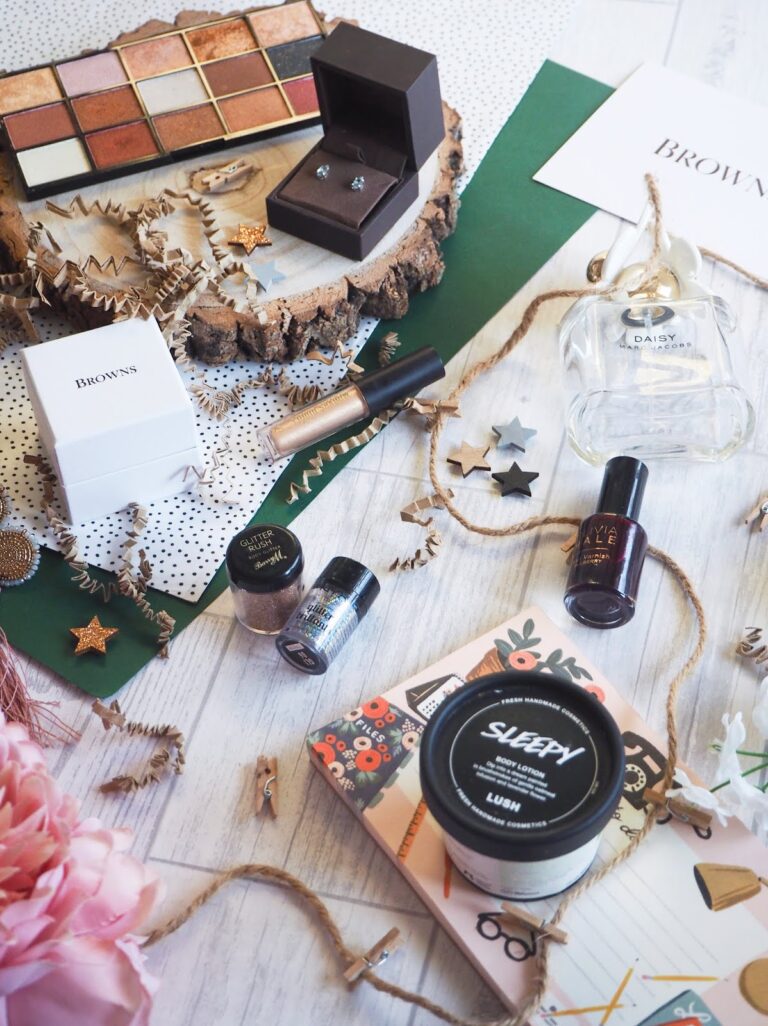 VALENTINES DAY BEAUTY ESSENTIALS FT. BROWNS JEWELLERY.