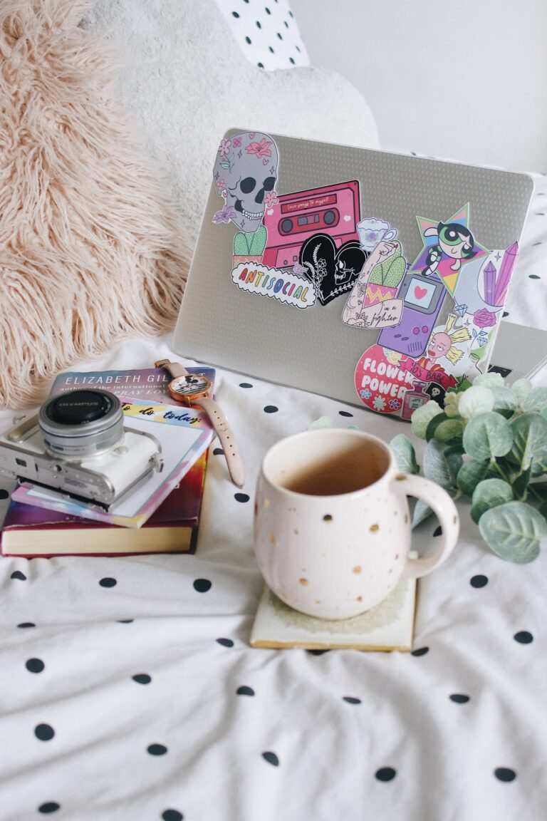 REALITIES OF BEING A BLOGGER.